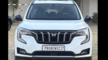 2021 Mahindra XUV 700 AX5  Petrol