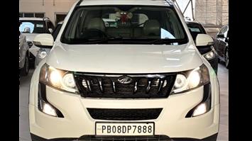 2017 W10 XUV500 W10 Diesel